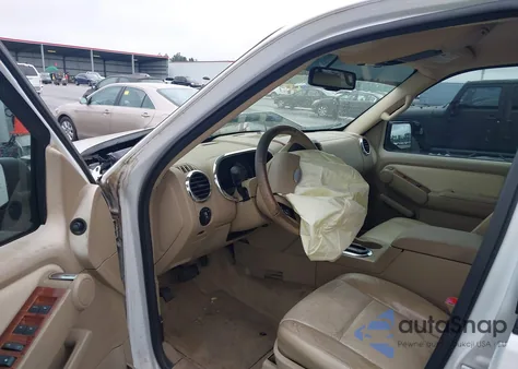 2007 Ford Explorer Eddie Bauer z USA, uszkodzony, nr VIN 1FMEU74EX7UB39530